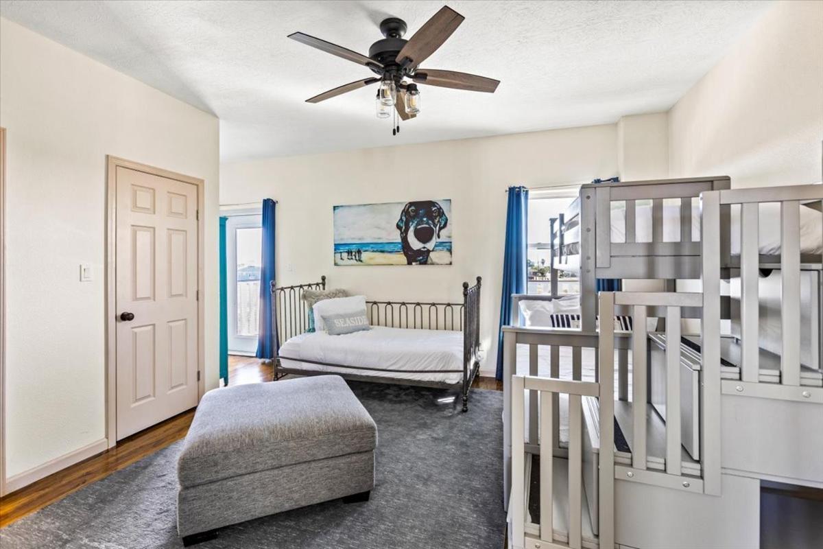 Holiday home You're My Bay, Blue,walk2bch,wifi,outdoorshwr,west *