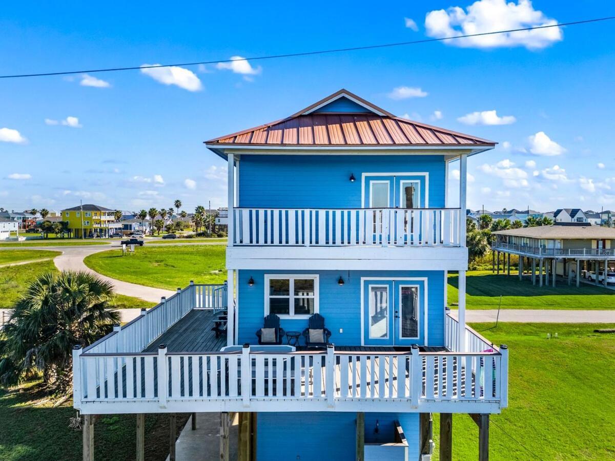 Holiday home You're My Bay, Blue,walk2bch,wifi,outdoorshwr,west Galveston